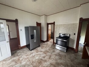 Building Photo - 1830-1830.5-18305 Superior Ave