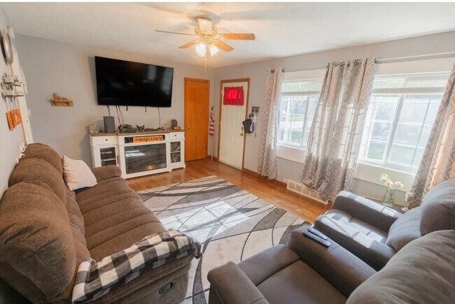 Foto del edificio - 1931 Larson St