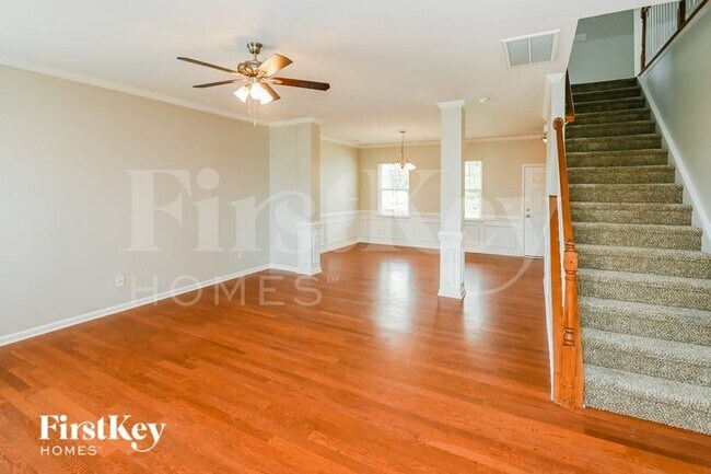 Building Photo - 4637 Triumph Dr SW