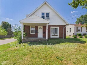 Building Photo - 446 Brandon Ave