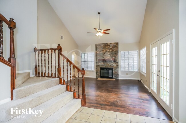 Building Photo - 6713 Queensclub Dr