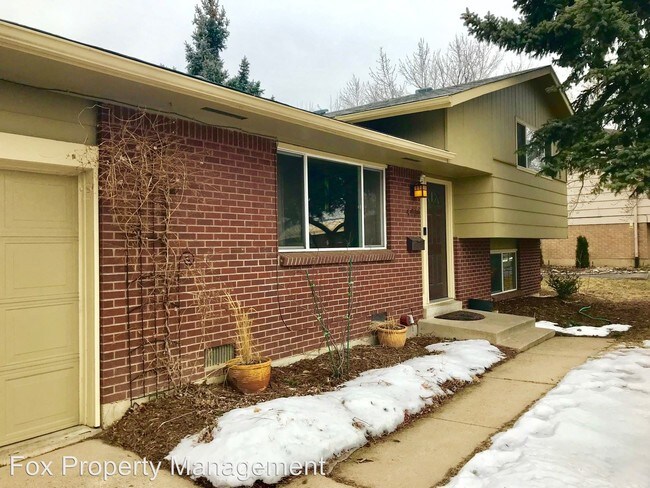 Building Photo - 4 br, 2 bath House - 4080 E. Aurora Avenue