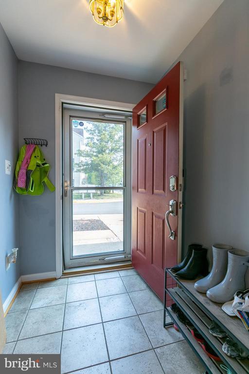 Building Photo - 8507 Towne Manor Ct