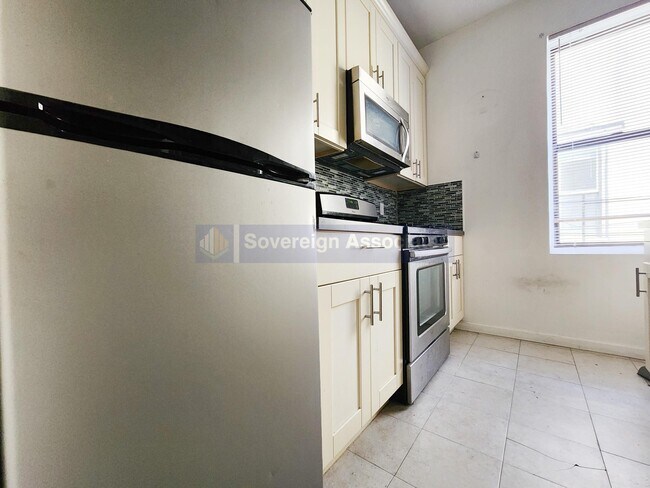 Building Photo - 149 Edgecombe