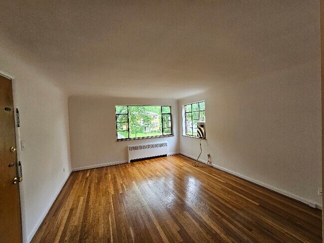 Foto del edificio - 6091 Dryden Ave