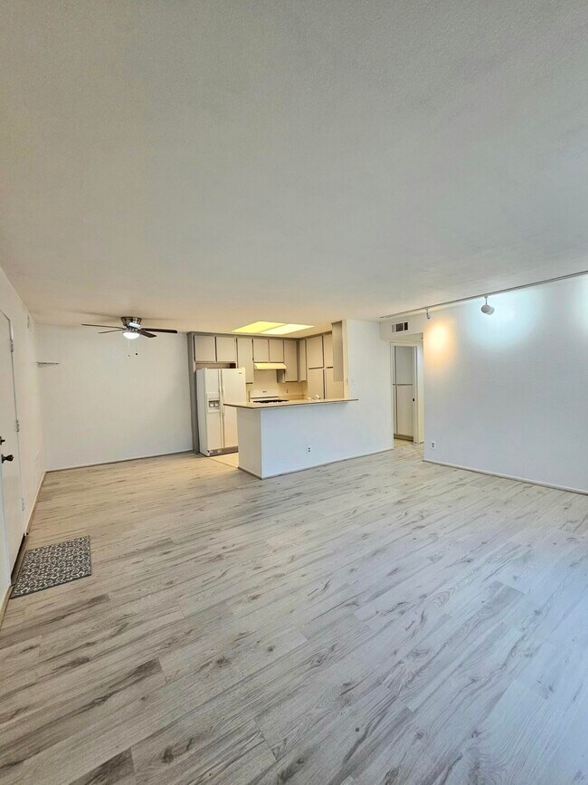 Building Photo - 31200 Landau Blvd