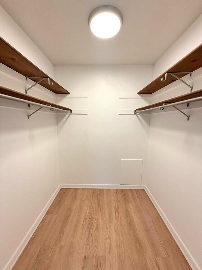 vestidor - 6150 Cobblers Dr