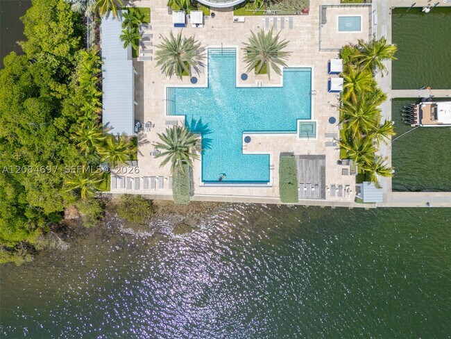 Foto del edificio - 17111 Biscayne Blvd
