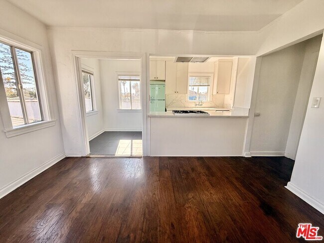 Foto del edificio - 3883 S Gramercy Pl
