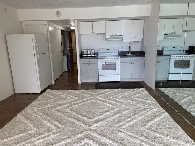 Sala de estar - 1717 Mott-Smith Dr