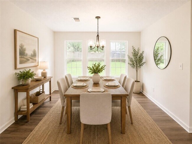 Foto del edificio - 2095 Glynmoore Dr