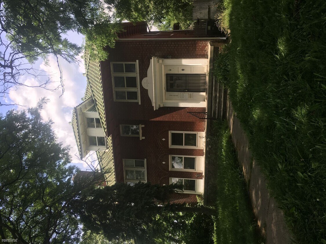 4 br, 3 bath House 2166 Oakman Blvd House Rental in Detroit, MI