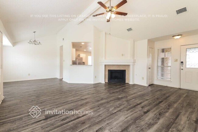 Building Photo - 7818 Spinnaker Cove