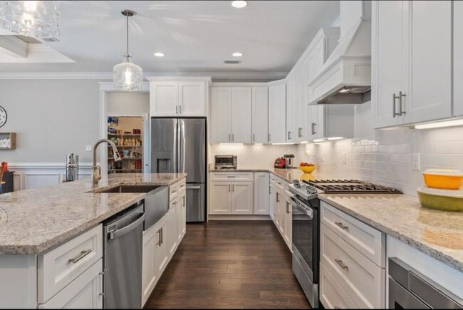 Building Photo - 5189 Royal Fern Cir