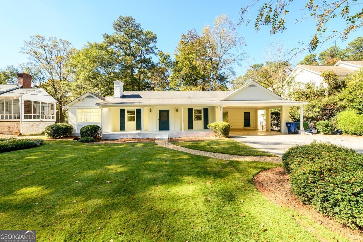 Foto principal - 4254 Peachtree Rd NE