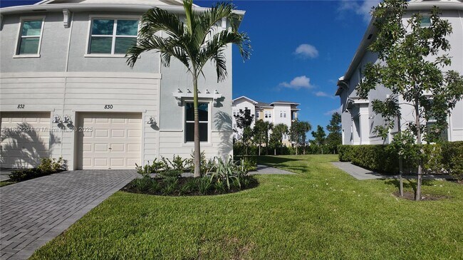 Foto del edificio - 830 SE grovebush Ln