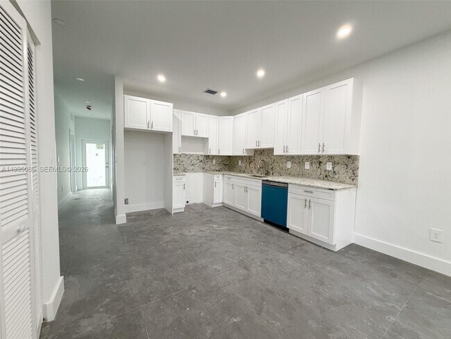 Foto del edificio - 1866 NW 91st St