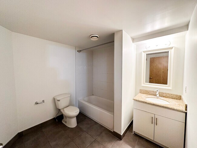 Photo du bâtiment - 138 Lorne Ave