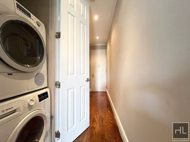 Foto del edificio - E 18TH ST.