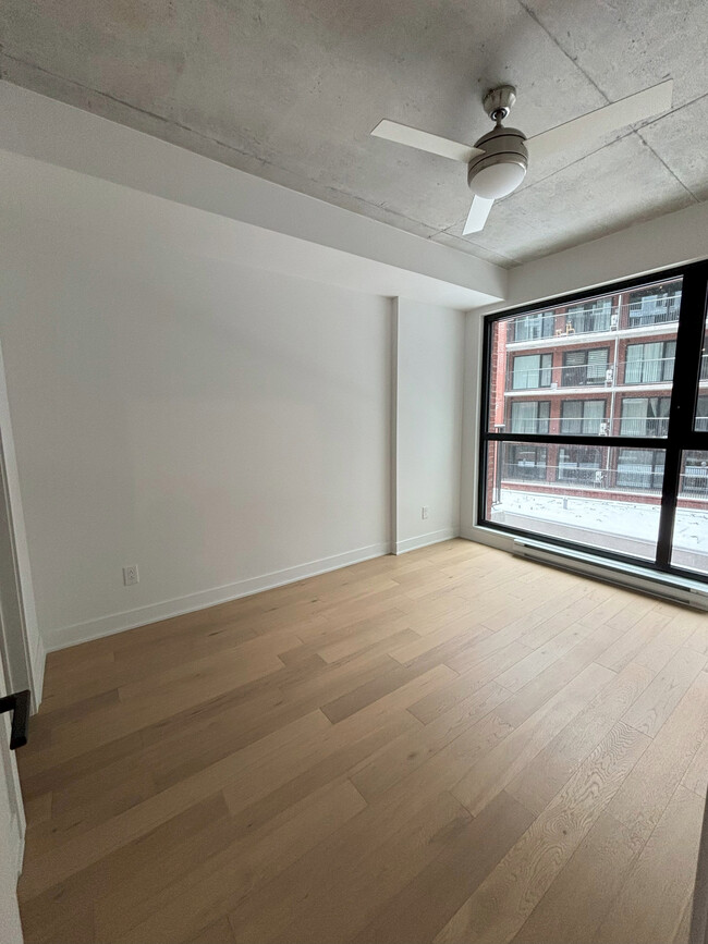 Photo du bâtiment - 288 Rue Richmond