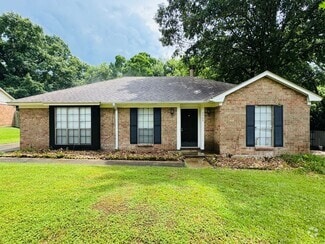 Building Photo - 2965 Willow Ln Dr
