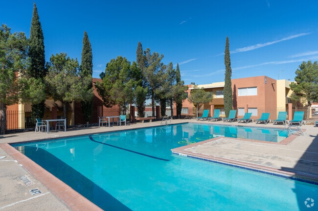 Pool - Colores Del Sol