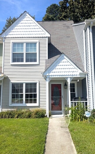 Building Photo - 105 Heather Way