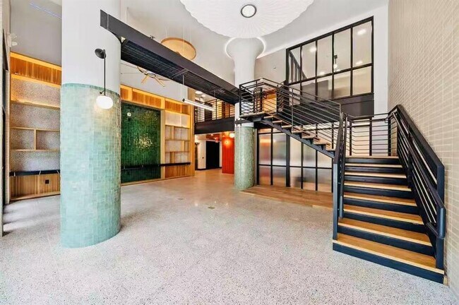 Foto del edificio - 1701 Simond Ave