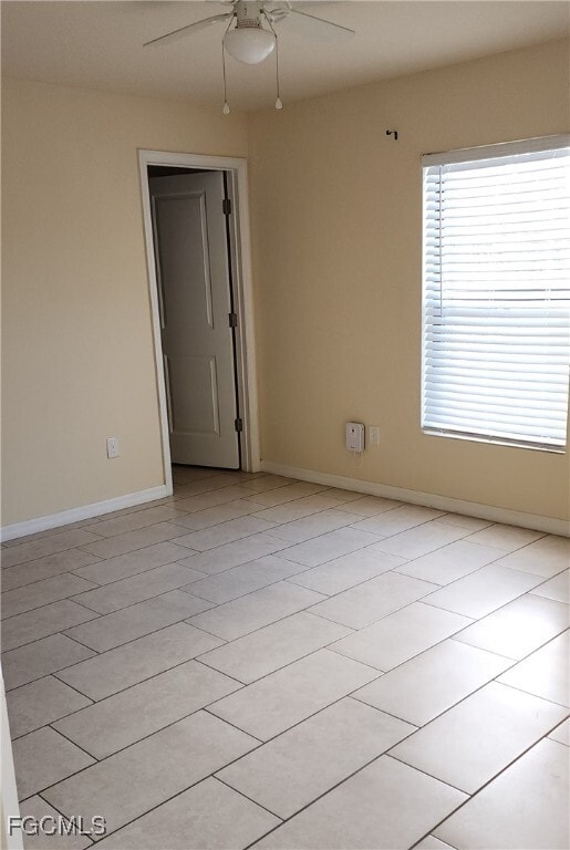 Building Photo - 1016 NE 8th Pl