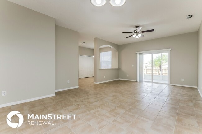 Building Photo - 918 Grand Canyon Dr