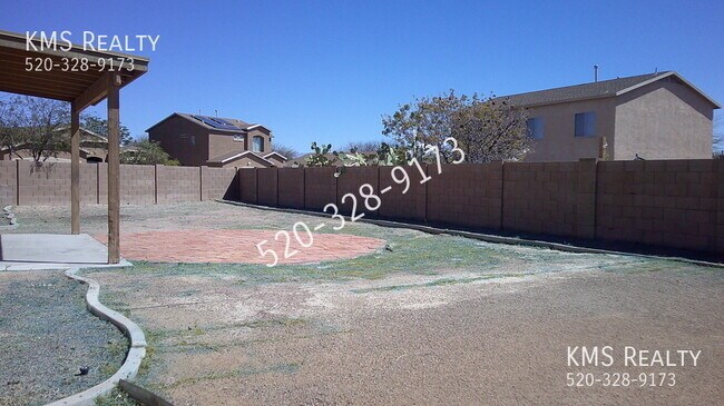 Building Photo - 7107 S Placita ATOYAC