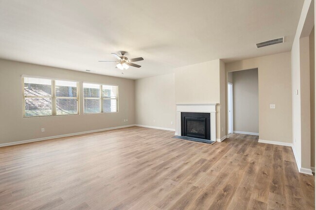 Foto del edificio - True Ranch Style Living! 2018 Built! 2300+...