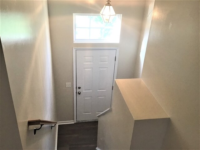 Building Photo - 10735 Chinkapin Cir