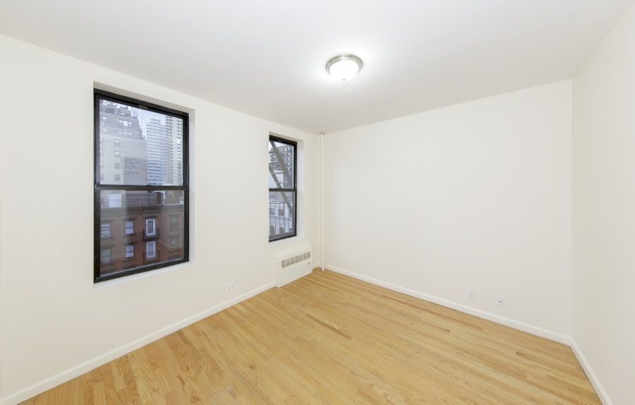 Primary Photo - 1382 1st Avenue
