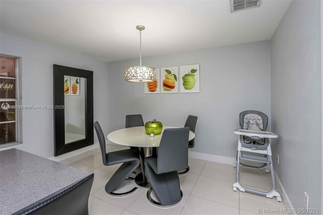 Foto del edificio - 8511 SW 147th Ct