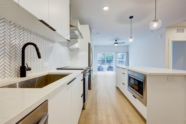 Foto del edificio - 2500 Longview St