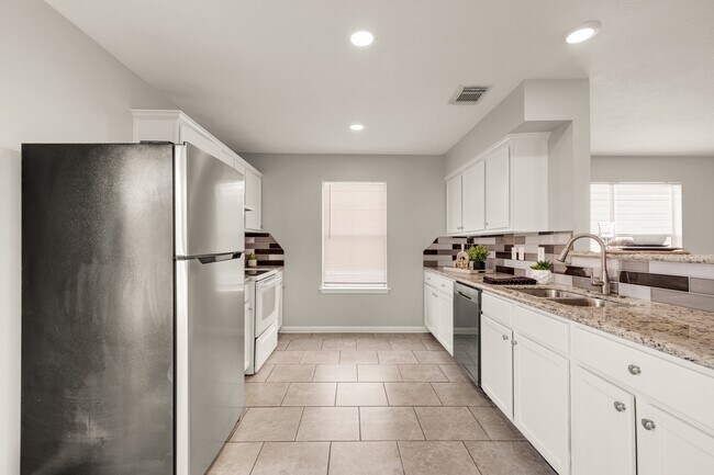 Foto del edificio - 8818 Iron Springs Dr