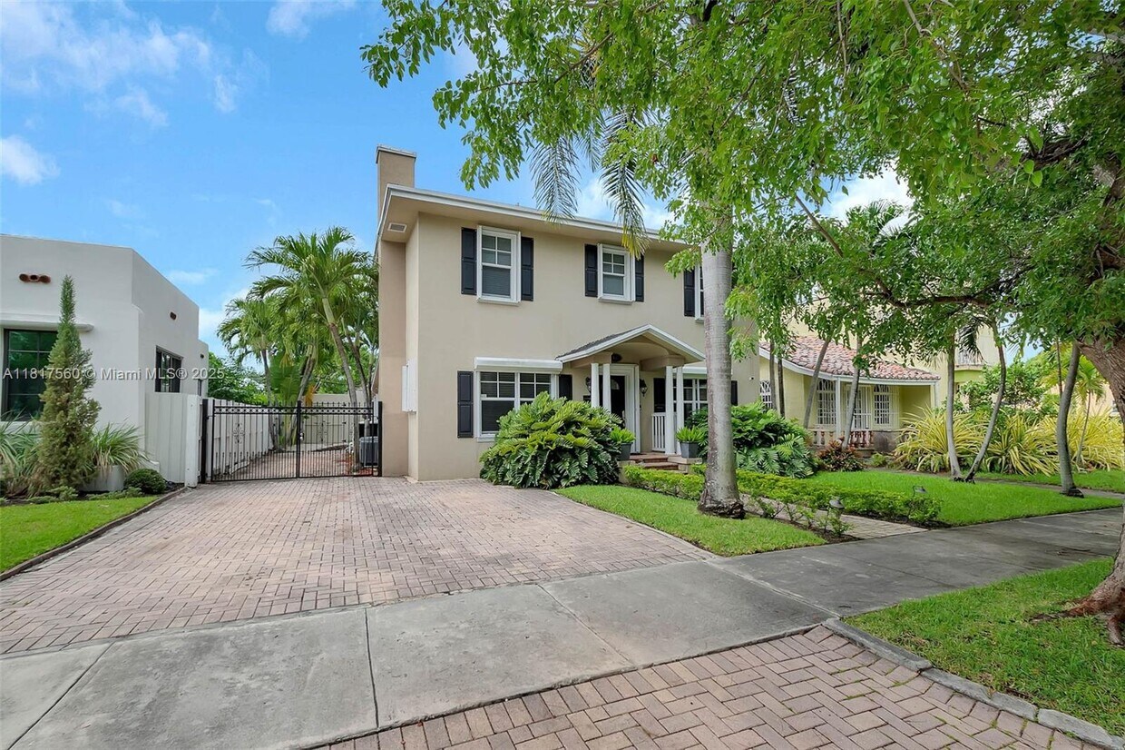 Foto principal - 1432 SW 11th St
