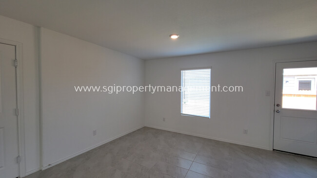 Foto del edificio - Beautiful 3 bedroom home in North Pointe