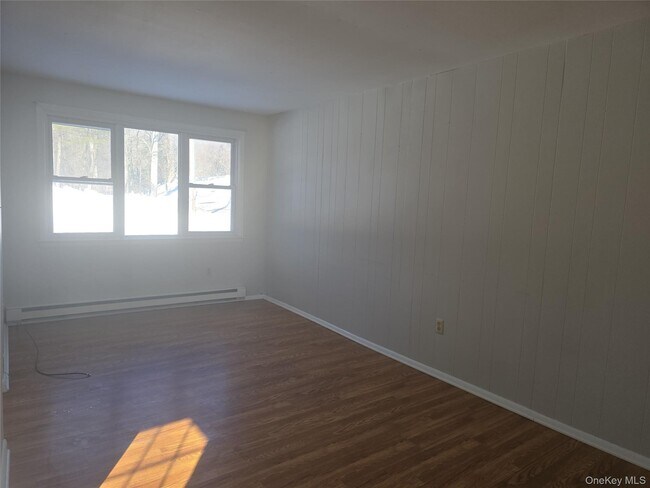 Foto del edificio - 50 Stein Rd