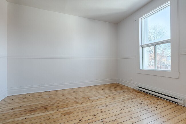 Photo du bâtiment - 1487 Rue Gilford