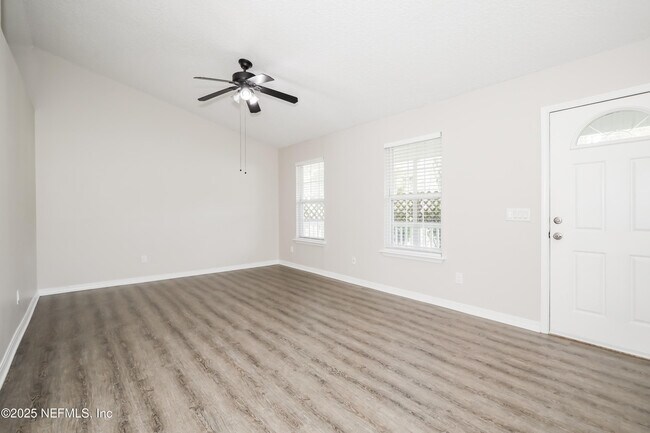 Building Photo - 429 Crescent Blvd