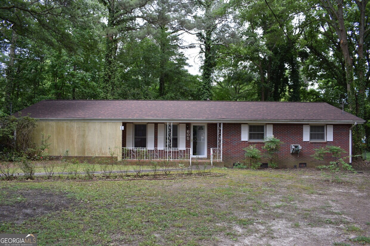 Primary Photo - 605 Jefferson Ave