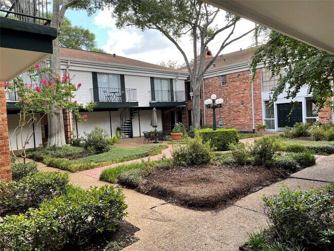 Foto del edificio - 3400 Timmons Ln