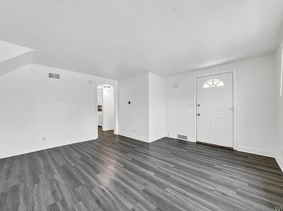 Building Photo - 225 Niagara Falls Blvd