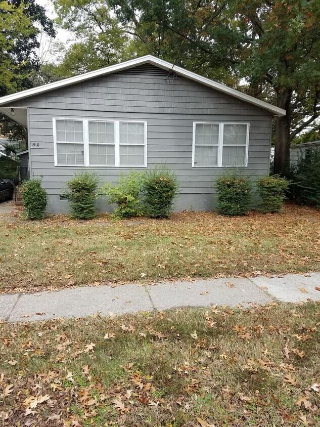 Primary Photo - 3 Bedroom unit near ODU