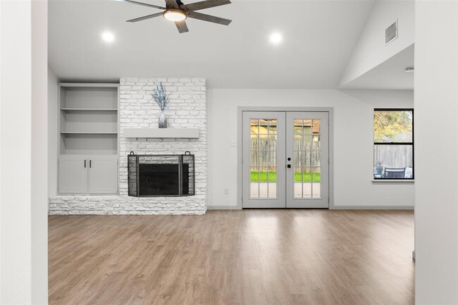 Building Photo - 4702 Trail Crest Cir