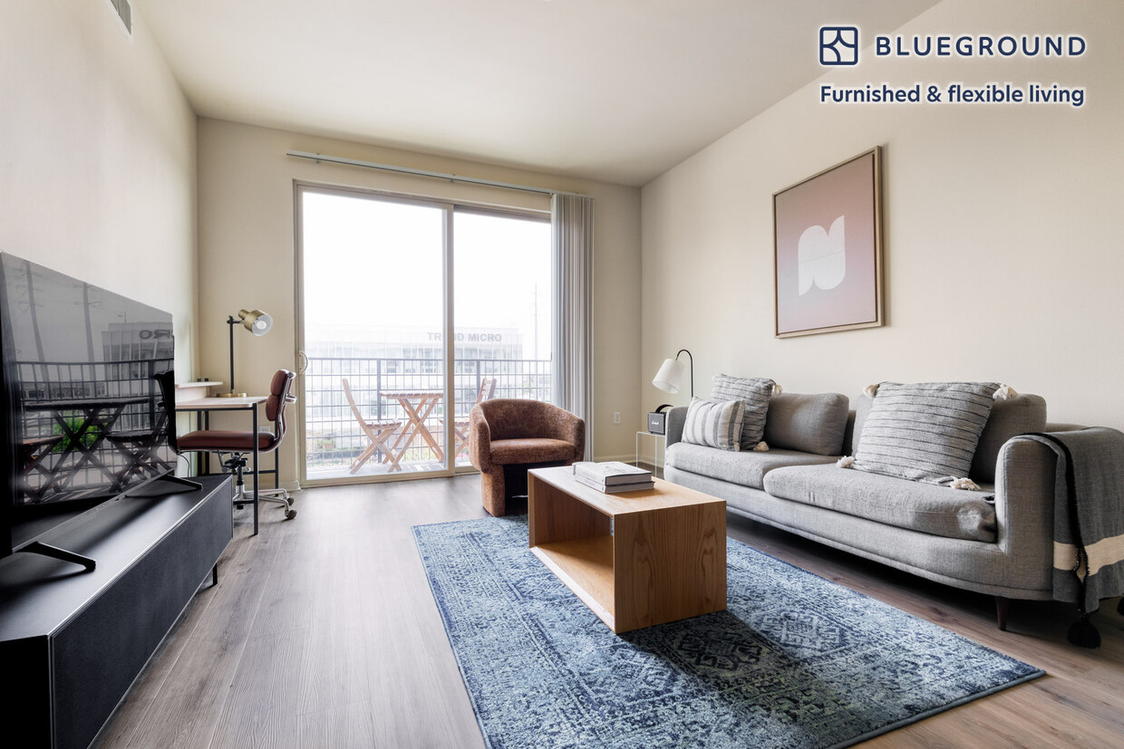 Foto principal - 3001 Esperanza Crossing