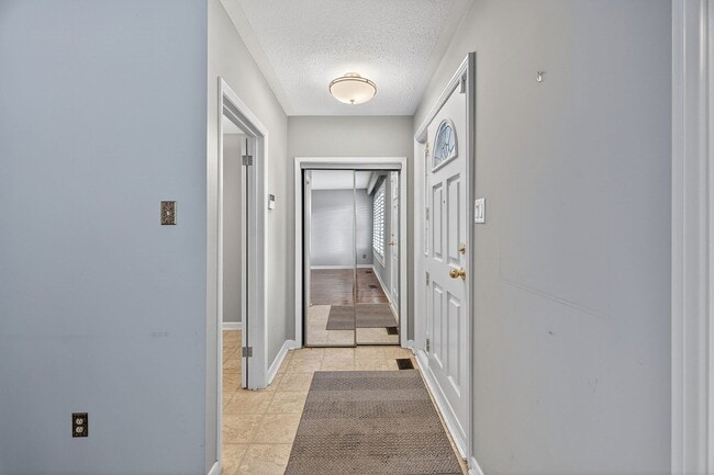 Photo du bâtiment - 80 Guernsey Dr