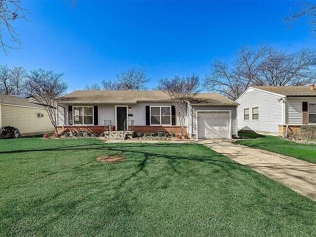 Building Photo - 11713 Flamingo Ln